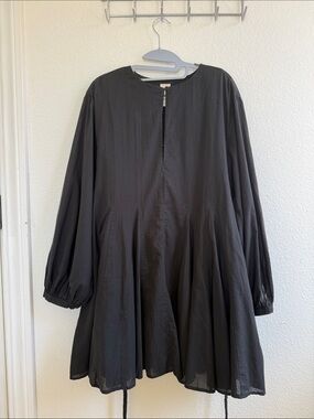 H&M Black Long-Sleeve Pleated Swing Tunic Dress